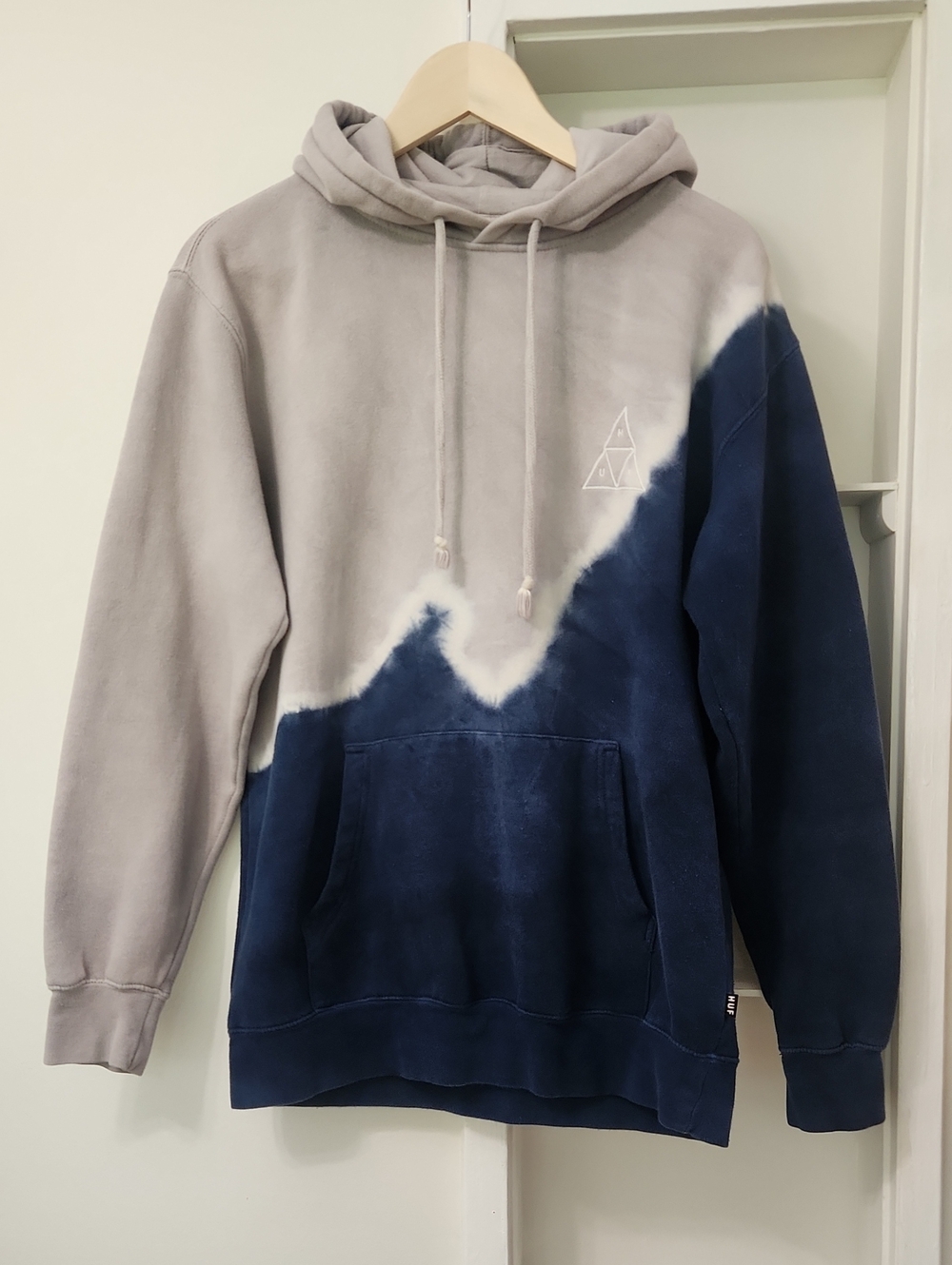 HUF Peak Tie-Dye Pullover Hooded Sweatshirt Mood Indigo Triangle Logo M